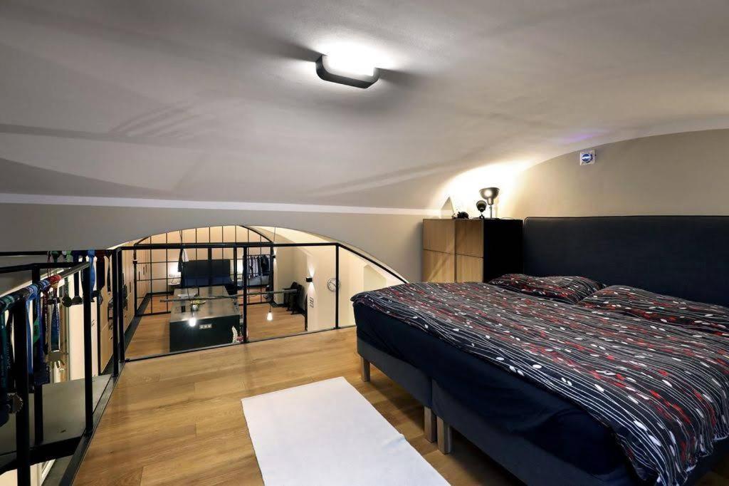 Design Loft 2 Minutes To Wenceslas Square Prague Exterior photo